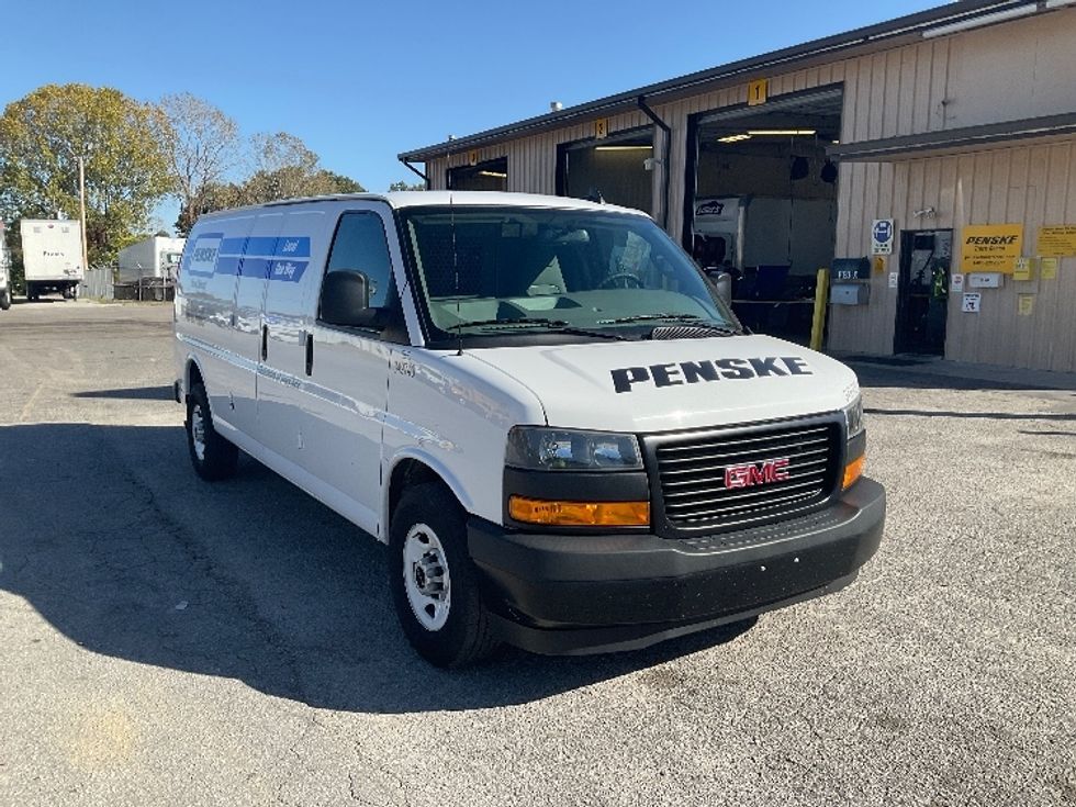 Used Cargo Vans for Sale in TN Penske Used Trucks