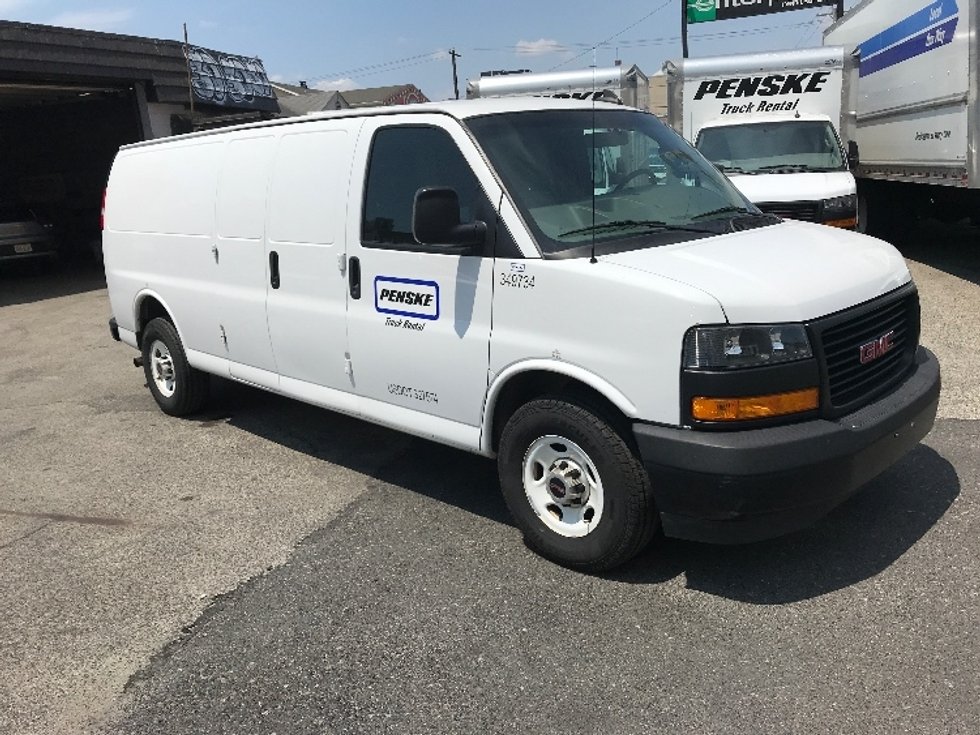 Used Cargo Vans for Sale in PA Penske Used Trucks