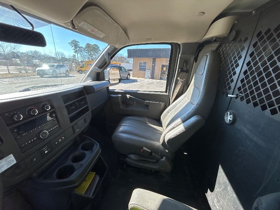 Cargo Van (Panel Van)-Light and Medium Duty Trucks-GMC-2019-Savana G23705-Prince George-VA-91,513\n\t\tmiles-$ 25,000 - Image 19