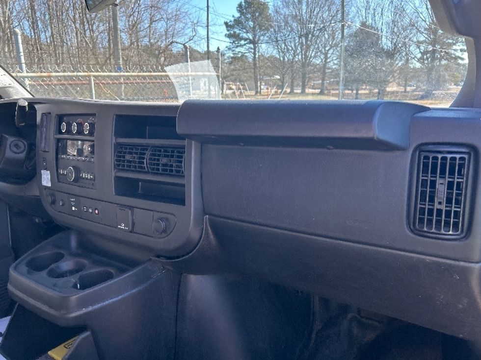 Cargo Van (Panel Van)-Light and Medium Duty Trucks-GMC-2019-Savana G23705-Prince George-VA-91,513\n\t\tmiles-$ 25,000 - Image 21