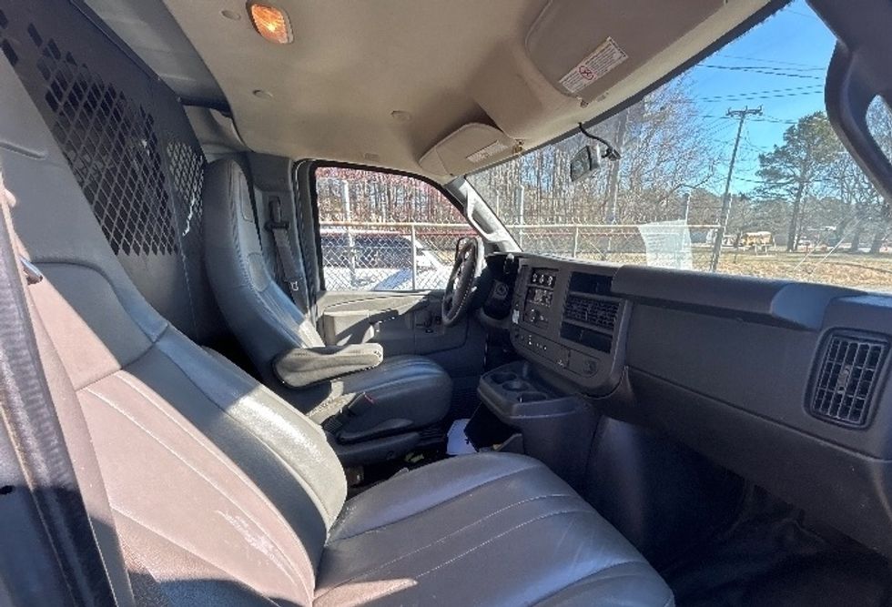 Cargo Van (Panel Van)-Light and Medium Duty Trucks-GMC-2019-Savana G23705-Prince George-VA-91,513\n\t\tmiles-$ 25,000 - Image 22