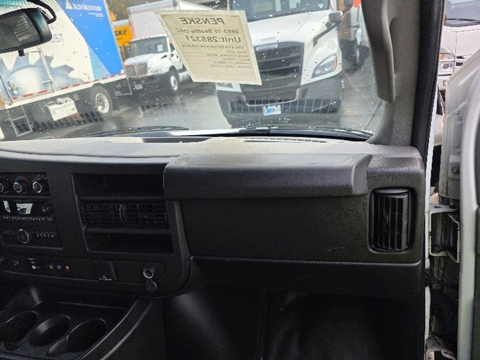 Cargo Van (Panel Van)-Light and Medium Duty Trucks-GMC-2019-Savana G33705-Tukwila-WA-56,578\n\t\tmiles-$ 30,000 - Image 21