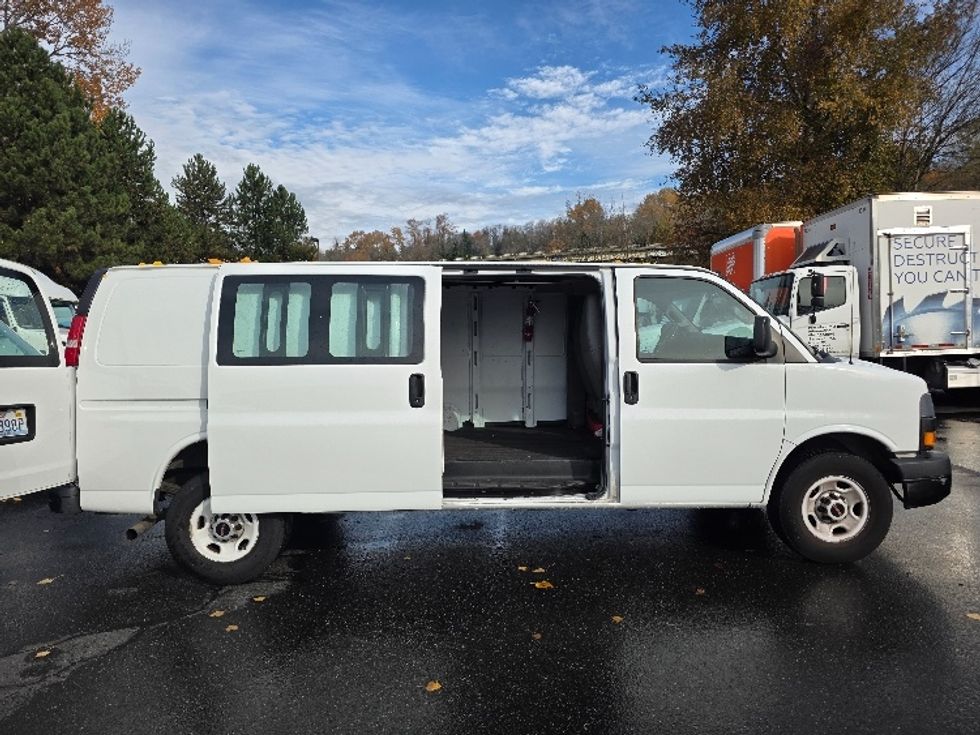 Cargo Van (Panel Van)-Light and Medium Duty Trucks-GMC-2019-Savana G33705-Tukwila-WA-56,578\n\t\tmiles-$ 30,000 - Image 9