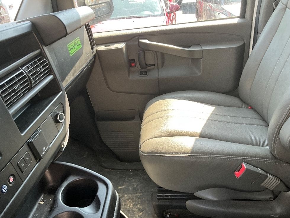 Cargo Van (Panel Van)-Light and Medium Duty Trucks-GMC-2020-Savana G23705-Capitol Heights-MD-97,324\n\t\tmiles-$ 27,000 - Image 17