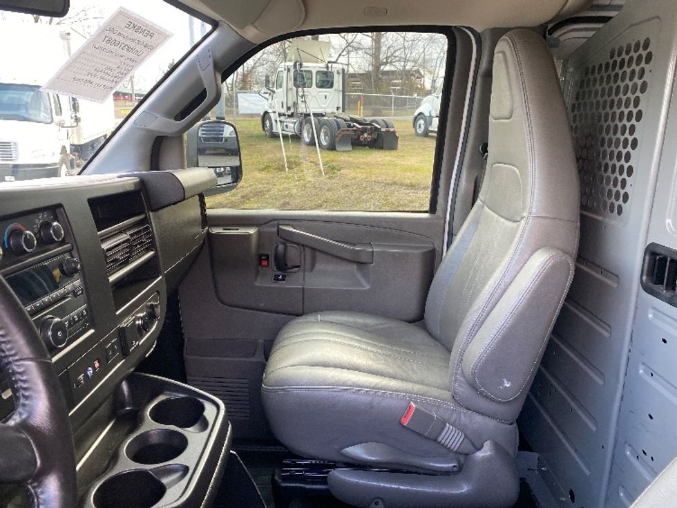 Cargo Van (Panel Van)-Light and Medium Duty Trucks-GMC-2020-Savana G23705-Cleveland-TN-79,565\n\t\tmiles-$ 28,250 - Image 15