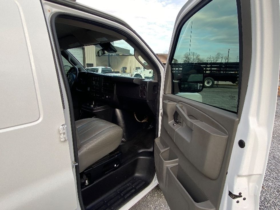 Cargo Van (Panel Van)-Light and Medium Duty Trucks-GMC-2020-Savana G23705-Cleveland-TN-79,565\n\t\tmiles-$ 28,250 - Image 16