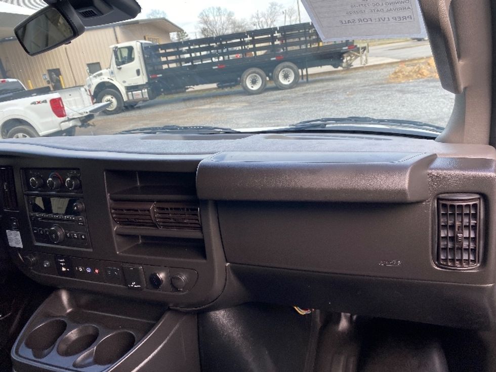 Cargo Van (Panel Van)-Light and Medium Duty Trucks-GMC-2020-Savana G23705-Cleveland-TN-79,565\n\t\tmiles-$ 28,250 - Image 17