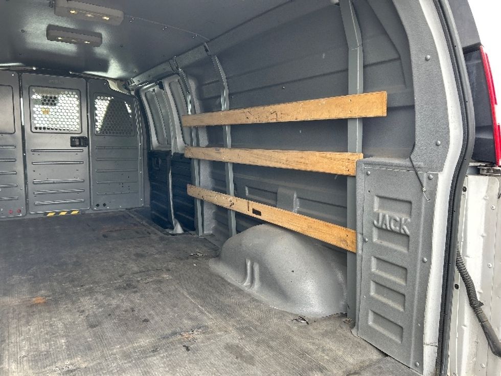 Cargo Van (Panel Van)-Light and Medium Duty Trucks-GMC-2020-Savana G23705-Indianapolis-IN-151,165\n\t\tmiles-$ 20,250 - Image 10