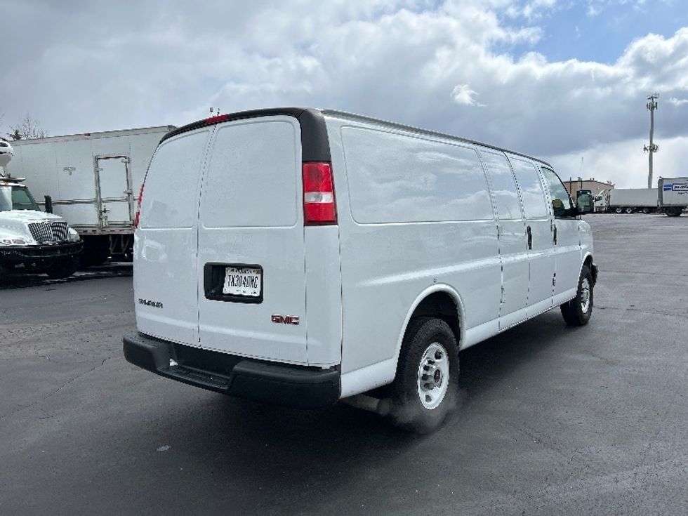 Cargo Van (Panel Van)-Light and Medium Duty Trucks-GMC-2020-Savana G23705-Indianapolis-IN-151,165\n\t\tmiles-$ 20,250 - Image 11