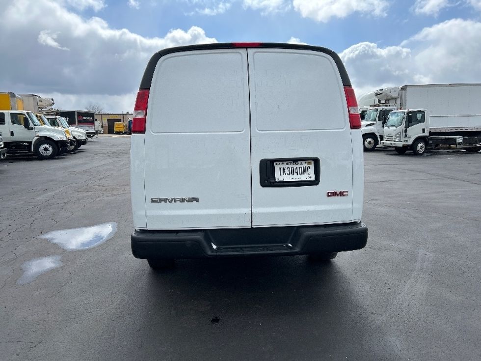 Cargo Van (Panel Van)-Light and Medium Duty Trucks-GMC-2020-Savana G23705-Indianapolis-IN-151,165\n\t\tmiles-$ 20,250 - Image 6
