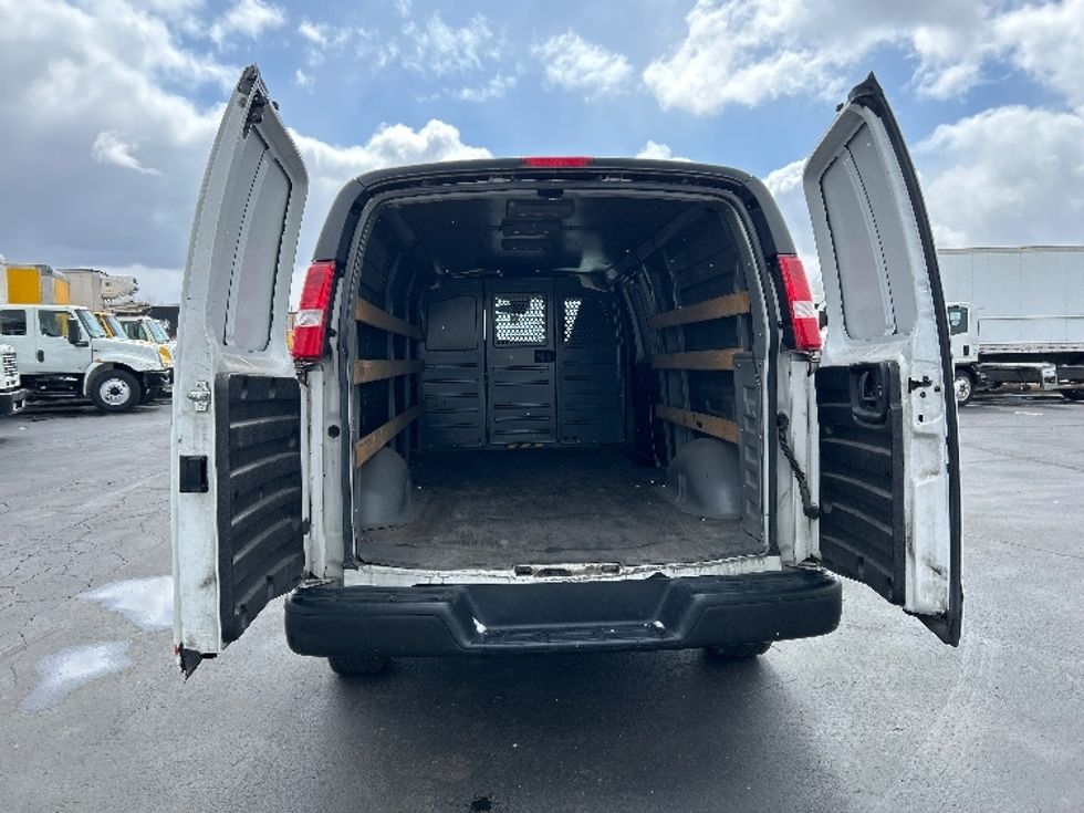 Cargo Van (Panel Van)-Light and Medium Duty Trucks-GMC-2020-Savana G23705-Indianapolis-IN-151,165\n\t\tmiles-$ 20,250 - Image 7