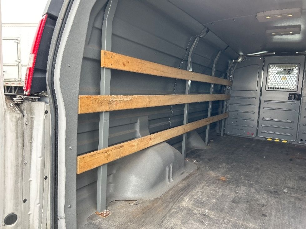 Cargo Van (Panel Van)-Light and Medium Duty Trucks-GMC-2020-Savana G23705-Indianapolis-IN-151,165\n\t\tmiles-$ 20,250 - Image 9