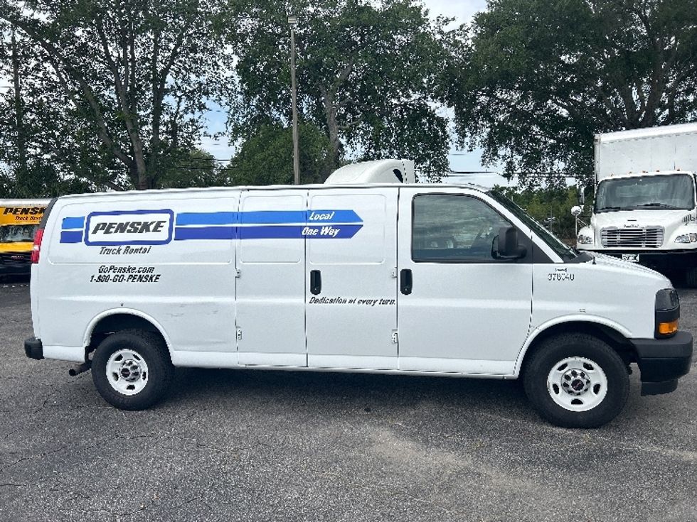 Cargo Van (Panel Van)-Light and Medium Duty Trucks-GMC-2020-Savana G23705-Jacksonville-FL-70,361\n\t\tmiles-$ 29,250 - Image 15
