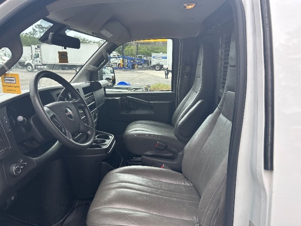 Cargo Van (Panel Van)-Light and Medium Duty Trucks-GMC-2020-Savana G23705-Jacksonville-FL-70,361\n\t\tmiles-$ 29,250 - Image 19