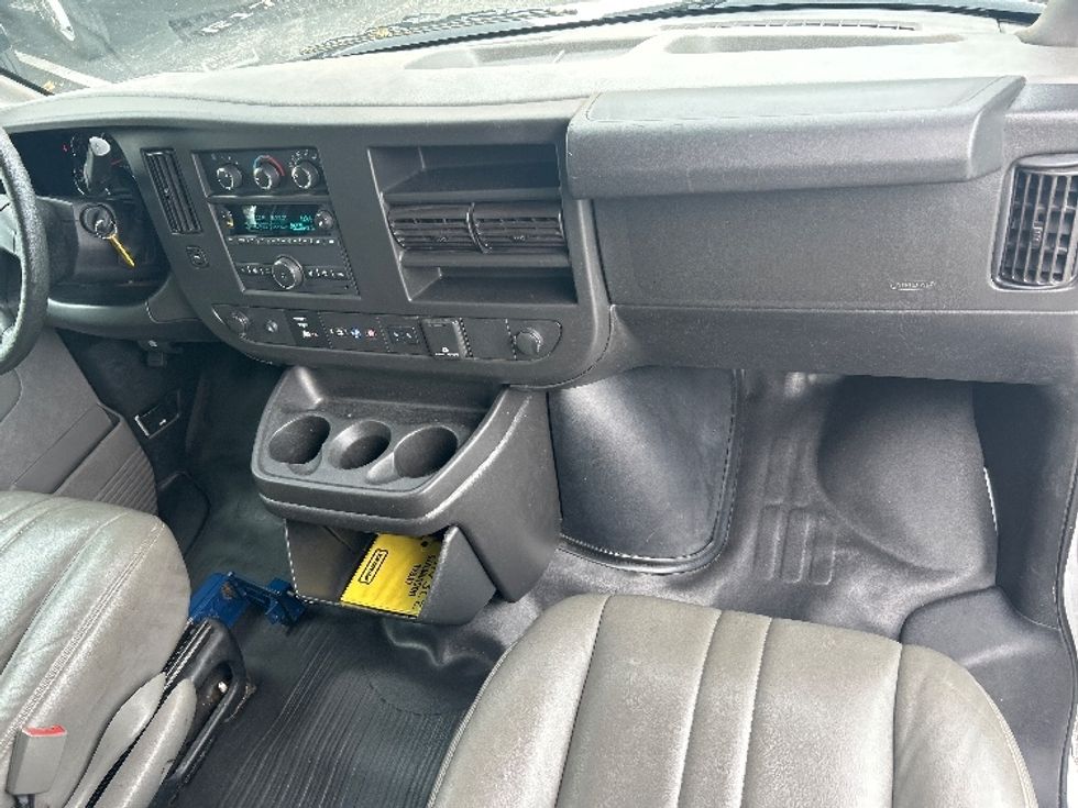 Cargo Van (Panel Van)-Light and Medium Duty Trucks-GMC-2020-Savana G23705-Jacksonville-FL-70,361\n\t\tmiles-$ 29,250 - Image 21