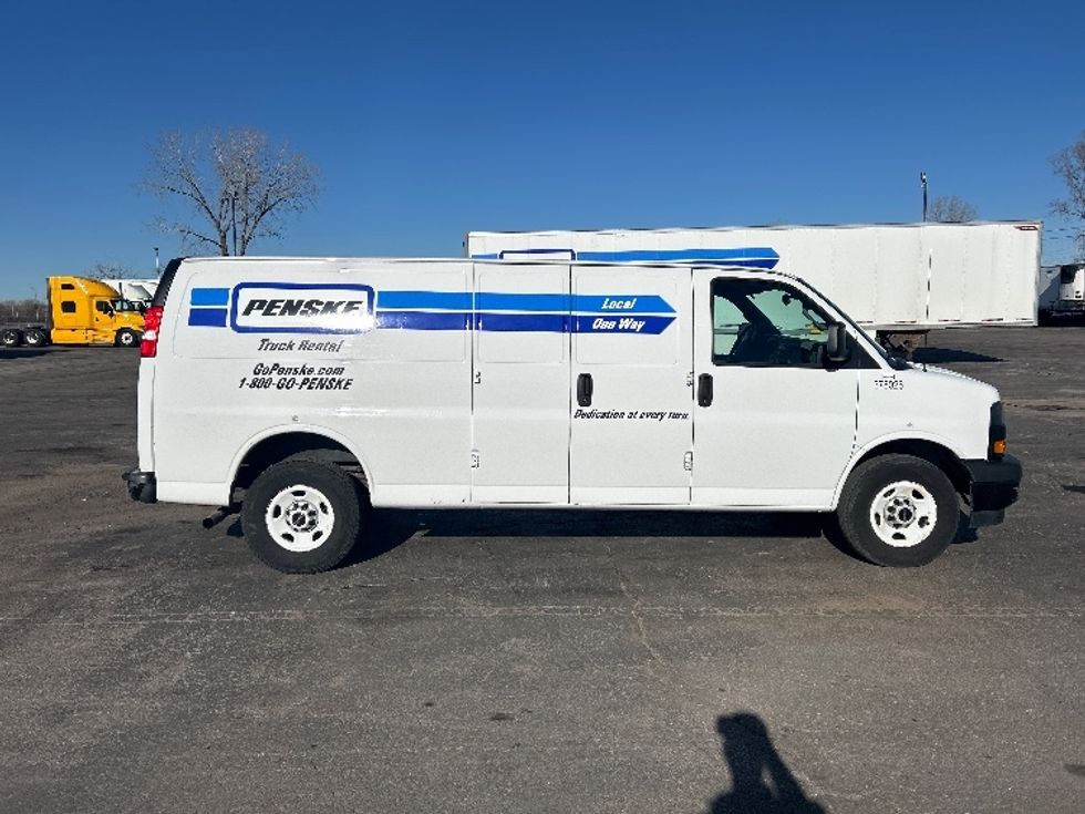 Cargo Van (Panel Van)-Light and Medium Duty Trucks-GMC-2020-Savana G23705-Kansas City-MO-64,399\n\t\tmiles-$ 28,250 - Image 14