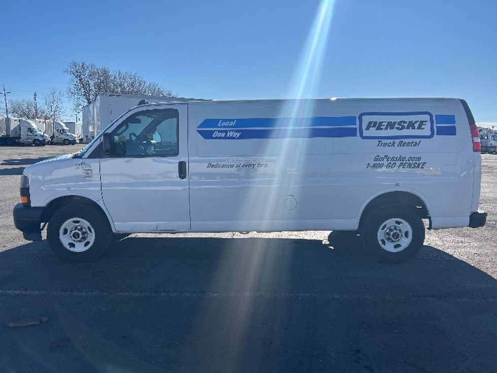 Cargo Van (Panel Van)-Light and Medium Duty Trucks-GMC-2020-Savana G23705-Kansas City-MO-64,399\n\t\tmiles-$ 28,250 - Image 4