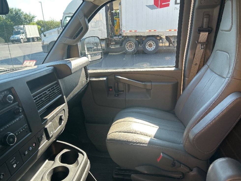 Cargo Van (Panel Van)-Light and Medium Duty Trucks-GMC-2020-Savana G23705-Montgomery-NY-77,379\n\t\tmiles-$ 27,750 - Image 17