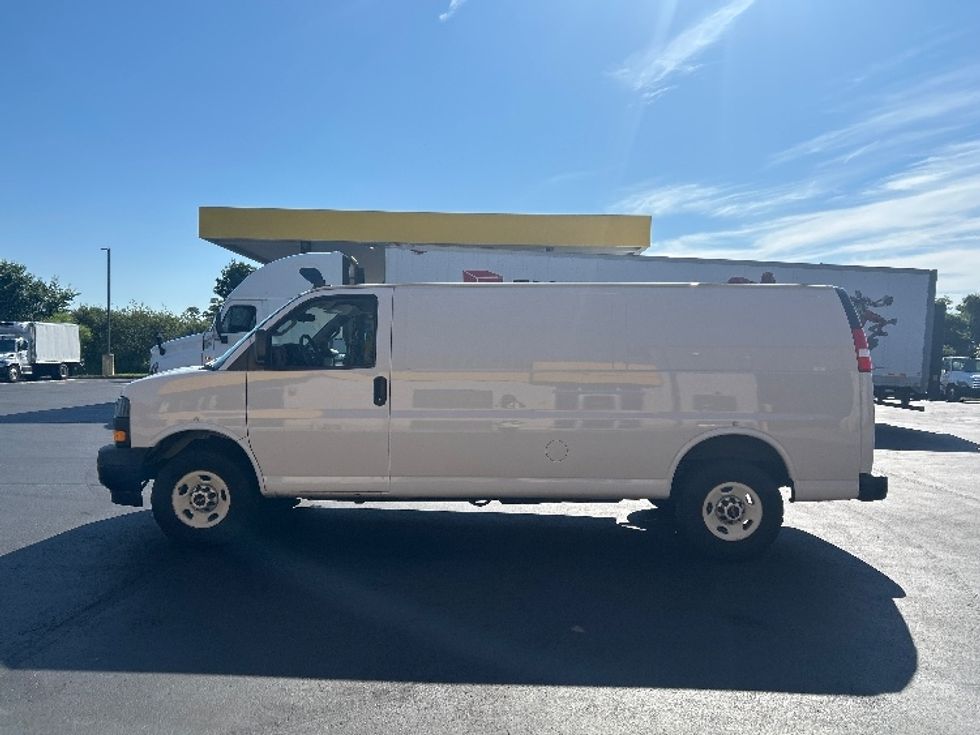 Cargo Van (Panel Van)-Light and Medium Duty Trucks-GMC-2020-Savana G23705-Montgomery-NY-77,379\n\t\tmiles-$ 27,750 - Image 4