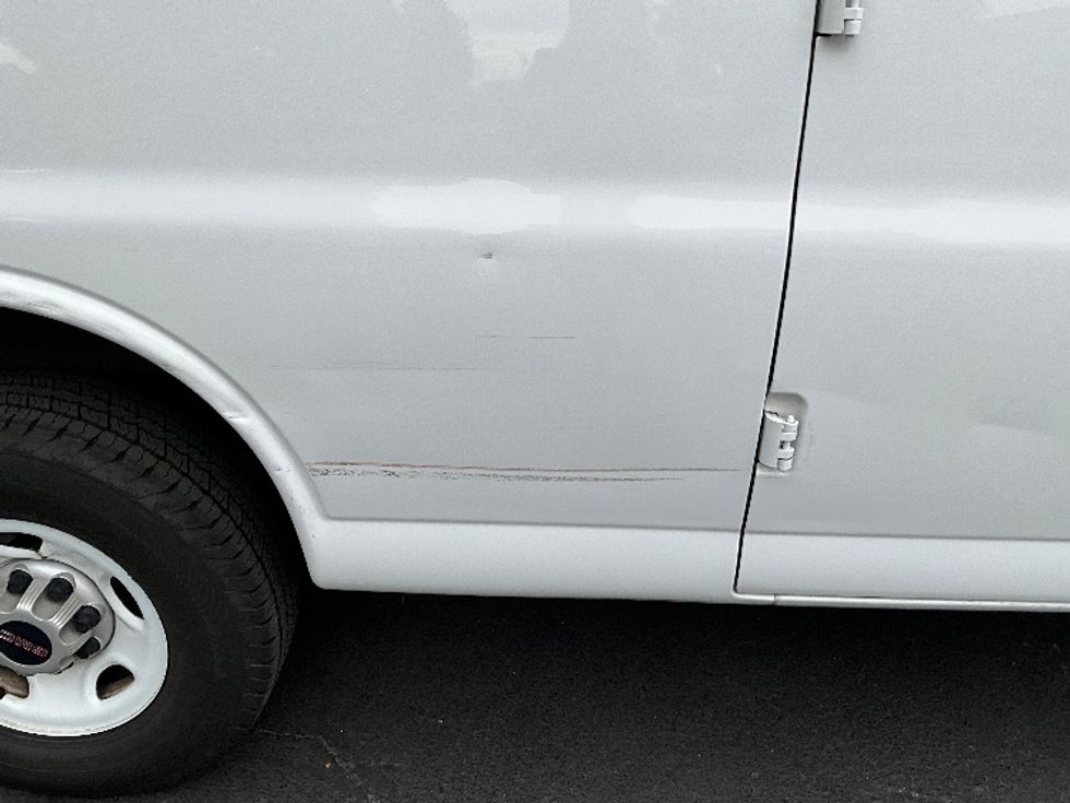 Cargo Van (Panel Van)-Light and Medium Duty Trucks-GMC-2020-Savana G23705-West Sacramento-CA-44,534\n\t\tmiles-$ 31,000 - Image 27