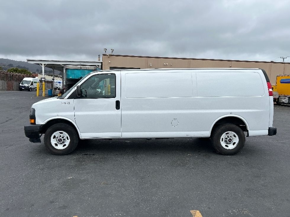 Cargo Van (Panel Van)-Light and Medium Duty Trucks-GMC-2020-Savana G23705-West Sacramento-CA-72,141\n\t\tmiles-$ 28,750 - Image 4