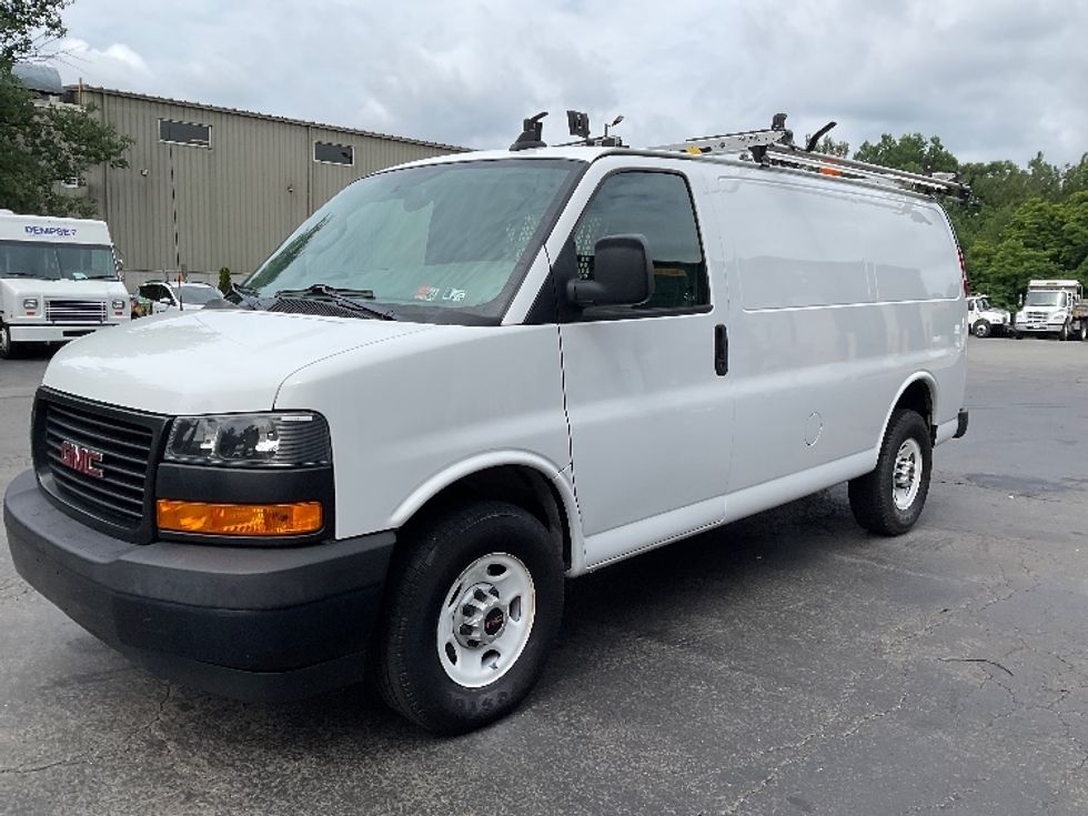 Cargo Van (Panel Van)-Light and Medium Duty Trucks-GMC-2020-Savana G33405-Hazleton-PA-47,851\n\t\tmiles-$ 28,500 - Image 3