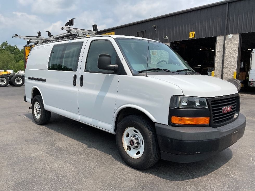 Cargo Van (Panel Van)-Light and Medium Duty Trucks-GMC-2020-Savana G33405-Hazleton-PA-59,788\n\t\tmiles-$ 27,500 - Image 1