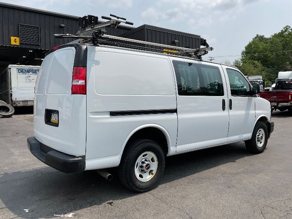 Cargo Van (Panel Van)-Light and Medium Duty Trucks-GMC-2020-Savana G33405-Hazleton-PA-59,788\n\t\tmiles-$ 27,500 - Image 11