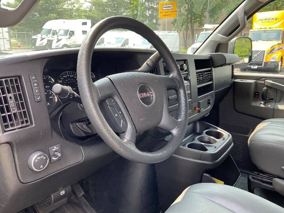 Cargo Van (Panel Van)-Light and Medium Duty Trucks-GMC-2020-Savana G33405-Hazleton-PA-59,788\n\t\tmiles-$ 27,500 - Image 14