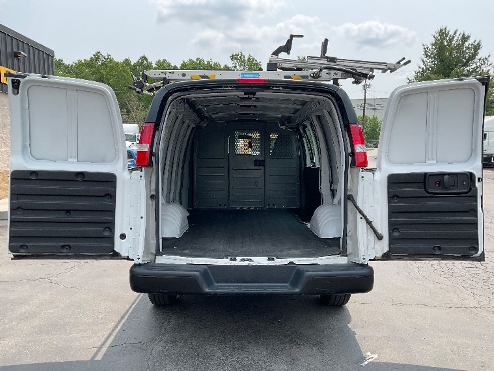 Cargo Van (Panel Van)-Light and Medium Duty Trucks-GMC-2020-Savana G33405-Hazleton-PA-59,788\n\t\tmiles-$ 27,500 - Image 7