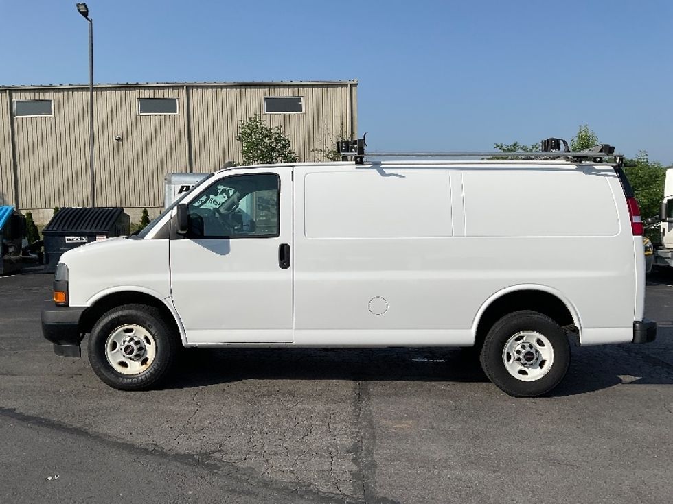 Cargo Van (Panel Van)-Light and Medium Duty Trucks-GMC-2020-Savana G33405-Jessup-PA-63,356\n\t\tmiles-$ 27,250 - Image 4