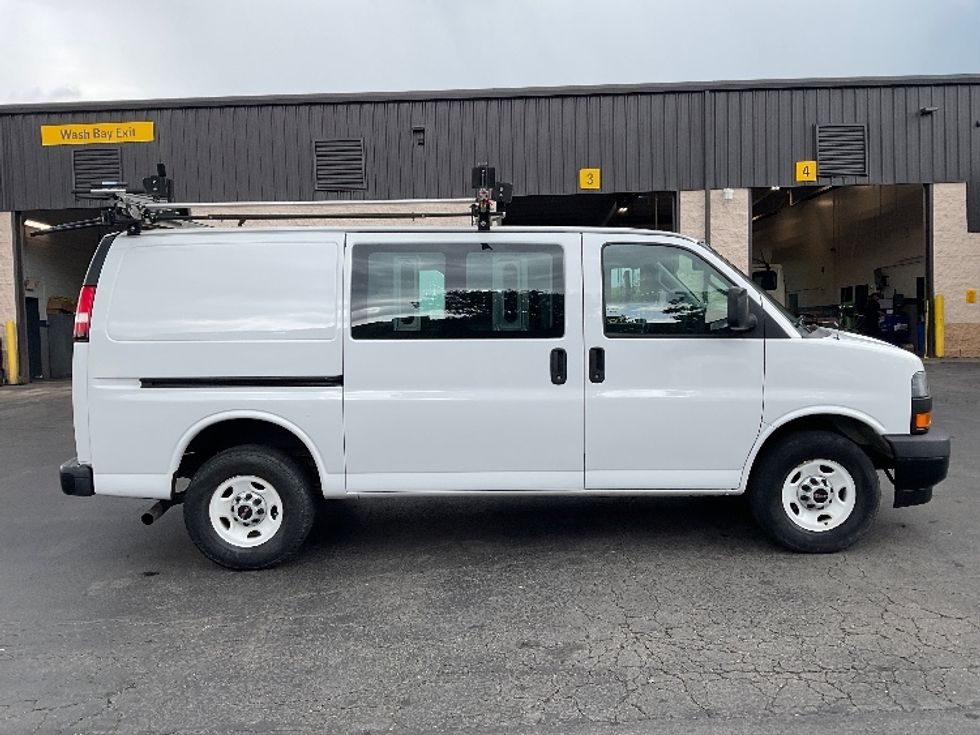 Cargo Van (Panel Van)-Light and Medium Duty Trucks-GMC-2020-Savana G33405-Jessup-PA-64,067\n\t\tmiles-$ 27,000 - Image 11