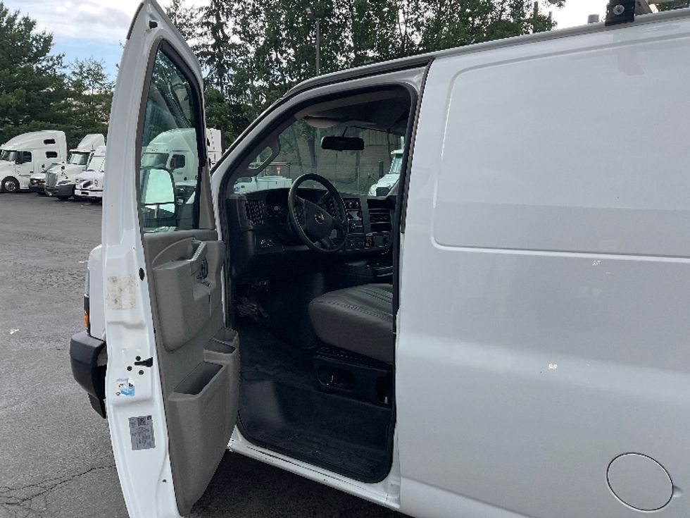 Cargo Van (Panel Van)-Light and Medium Duty Trucks-GMC-2020-Savana G33405-Jessup-PA-64,067\n\t\tmiles-$ 27,000 - Image 12