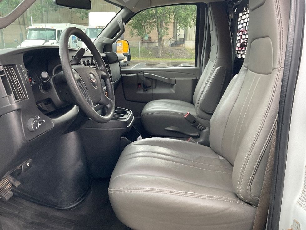 Cargo Van (Panel Van)-Light and Medium Duty Trucks-GMC-2020-Savana G33405-Jessup-PA-64,067\n\t\tmiles-$ 27,000 - Image 15