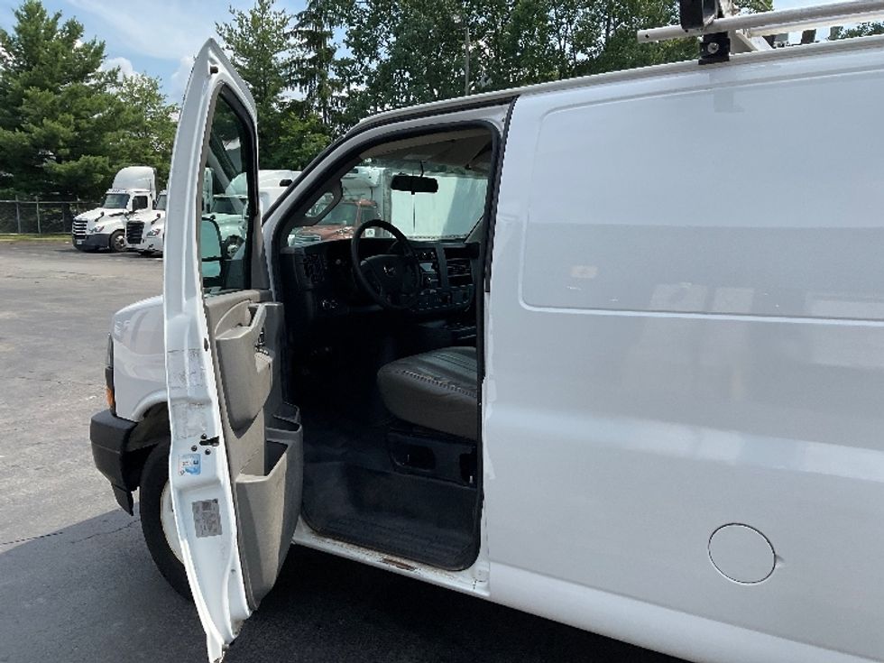 Cargo Van (Panel Van)-Light and Medium Duty Trucks-GMC-2020-Savana G33405-Jessup-PA-80,852\n\t\tmiles-$ 25,750 - Image 12