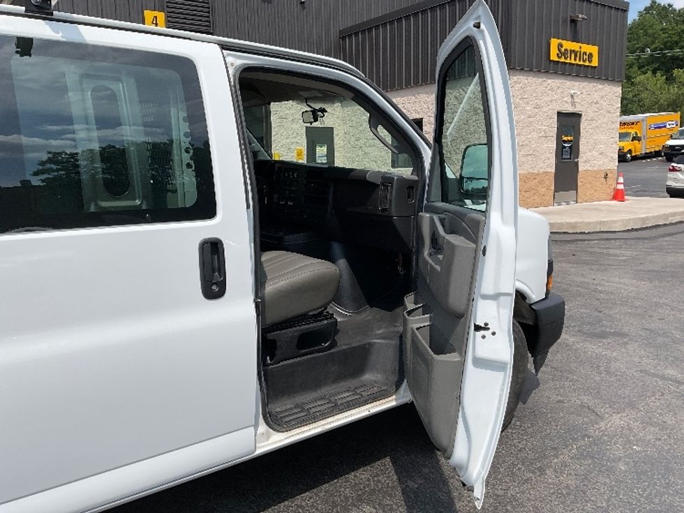 Cargo Van (Panel Van)-Light and Medium Duty Trucks-GMC-2020-Savana G33405-Jessup-PA-80,852\n\t\tmiles-$ 25,750 - Image 16