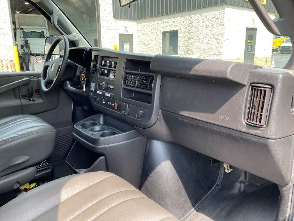 Cargo Van (Panel Van)-Light and Medium Duty Trucks-GMC-2020-Savana G33405-Jessup-PA-80,852\n\t\tmiles-$ 25,750 - Image 17
