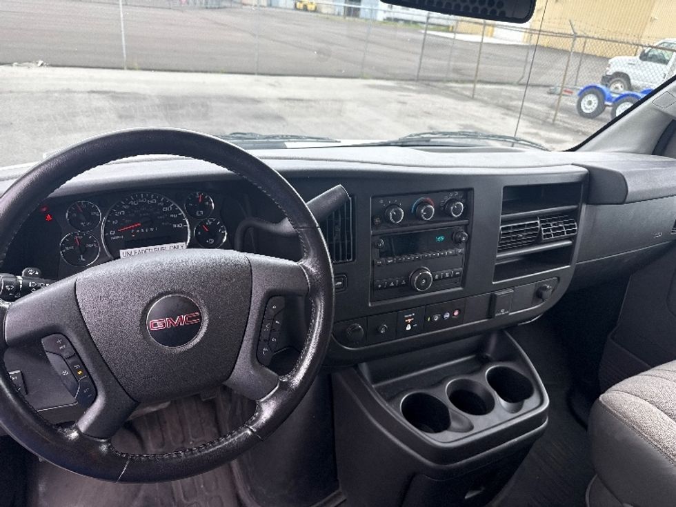 Cargo Van (Panel Van)-Light and Medium Duty Trucks-GMC-2021-Savana G33705-Fort Wayne-IN-102,188\n\t\tmiles-$ 30,500 - Image 18