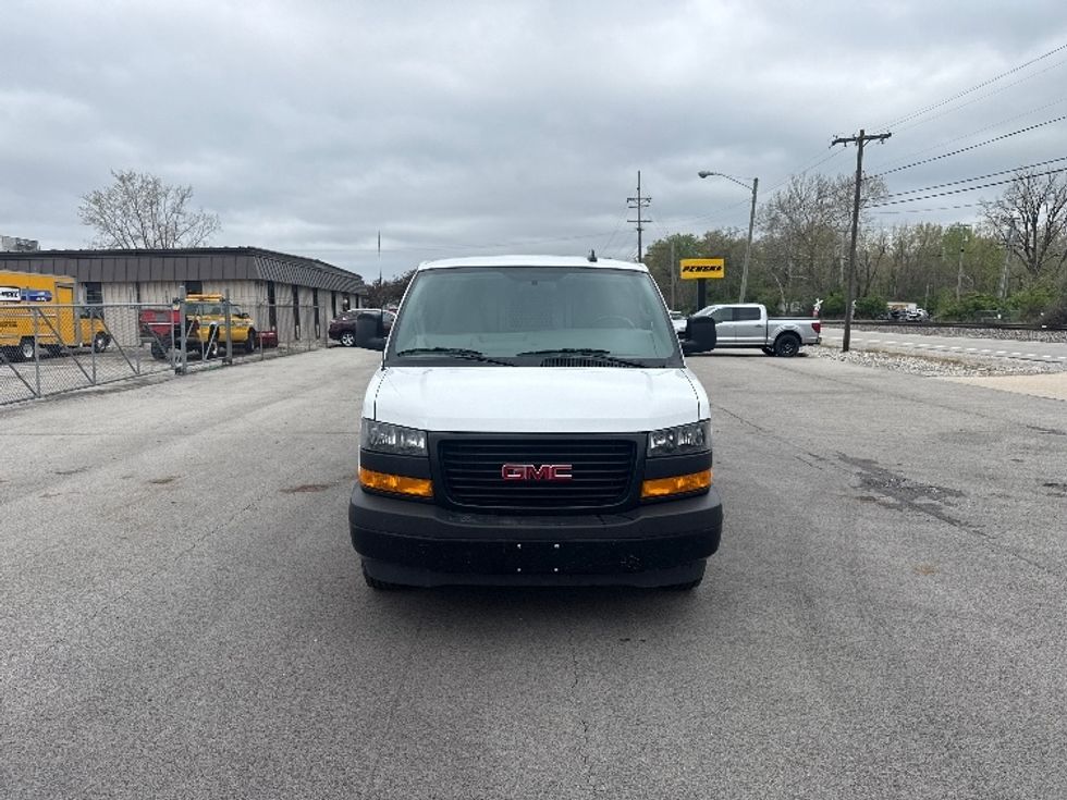 Cargo Van (Panel Van)-Light and Medium Duty Trucks-GMC-2021-Savana G33705-Fort Wayne-IN-102,188\n\t\tmiles-$ 30,500 - Image 2