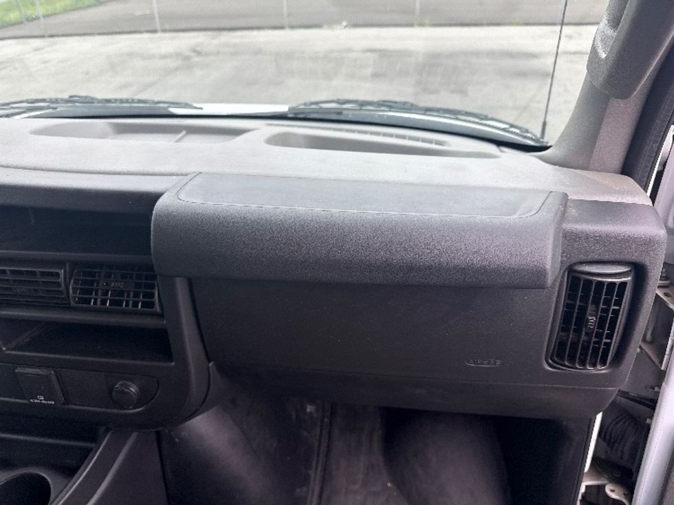 Cargo Van (Panel Van)-Light and Medium Duty Trucks-GMC-2021-Savana G33705-Fort Wayne-IN-102,188\n\t\tmiles-$ 30,500 - Image 21