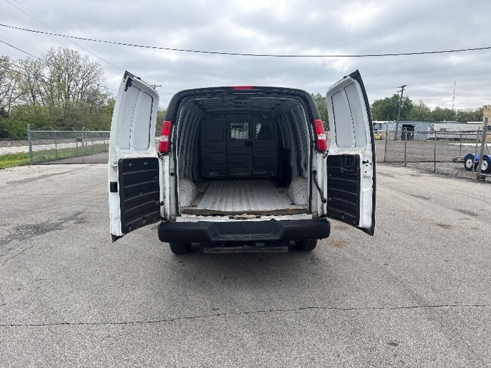 Cargo Van (Panel Van)-Light and Medium Duty Trucks-GMC-2021-Savana G33705-Fort Wayne-IN-102,188\n\t\tmiles-$ 30,500 - Image 9