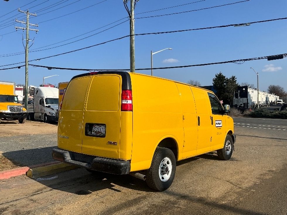 Cargo Van (Panel Van)-Light and Medium Duty Trucks-GMC-2022-Savana G23405-Alexandria-VA-65,494\n\t\tmiles-$ 27,500 - Image 11