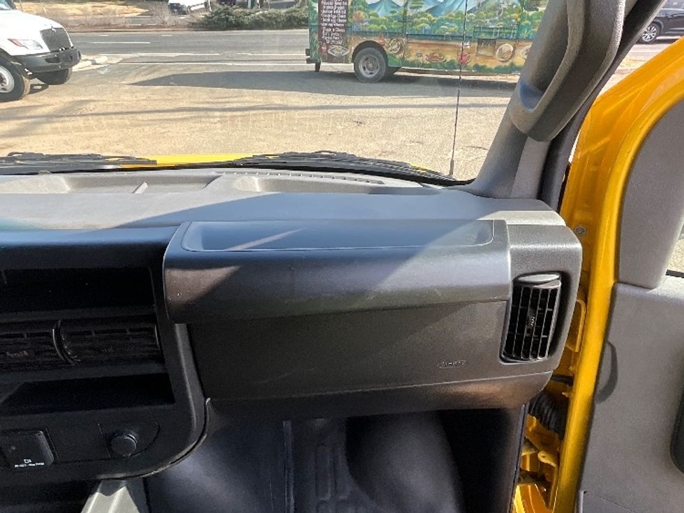 Cargo Van (Panel Van)-Light and Medium Duty Trucks-GMC-2022-Savana G23405-Alexandria-VA-65,494\n\t\tmiles-$ 27,500 - Image 18