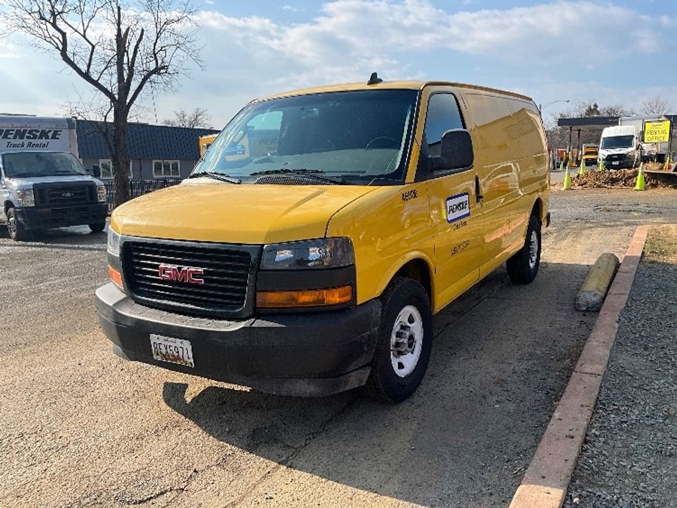 Cargo Van (Panel Van)-Light and Medium Duty Trucks-GMC-2022-Savana G23405-Alexandria-VA-65,494\n\t\tmiles-$ 27,500 - Image 3