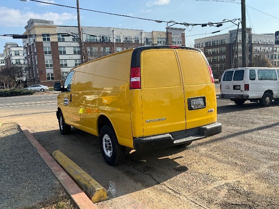 Cargo Van (Panel Van)-Light and Medium Duty Trucks-GMC-2022-Savana G23405-Alexandria-VA-65,494\n\t\tmiles-$ 27,500 - Image 5