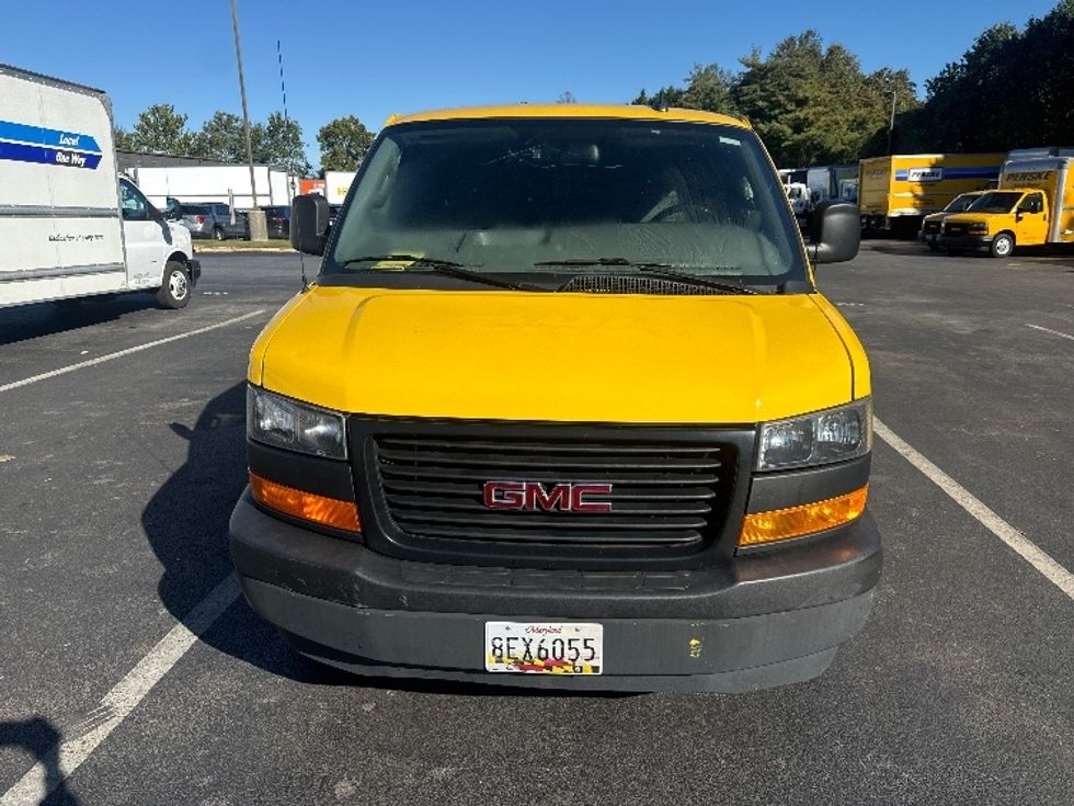 Cargo Van (Panel Van)-Light and Medium Duty Trucks-GMC-2022-Savana G23405-Capitol Heights-MD-116,791\n\t\tmiles-$ 20,500 - Image 2