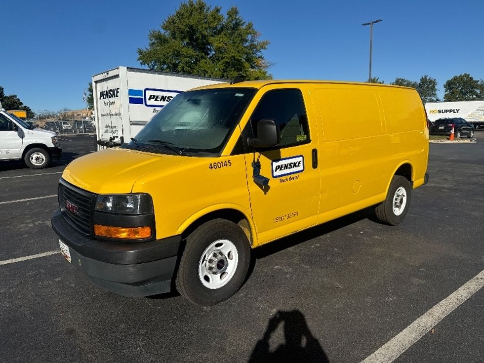 Cargo Van (Panel Van)-Light and Medium Duty Trucks-GMC-2022-Savana G23405-Capitol Heights-MD-116,791\n\t\tmiles-$ 20,500 - Image 3