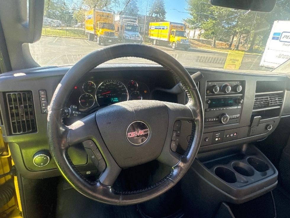 Cargo Van (Panel Van)-Light and Medium Duty Trucks-GMC-2022-Savana G23405-Capitol Heights-MD-116,791\n\t\tmiles-$ 20,500 - Image 17