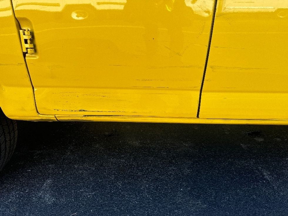 Cargo Van (Panel Van)-Light and Medium Duty Trucks-GMC-2022-Savana G23405-Capitol Heights-MD-116,791\n\t\tmiles-$ 20,500 - Image 25