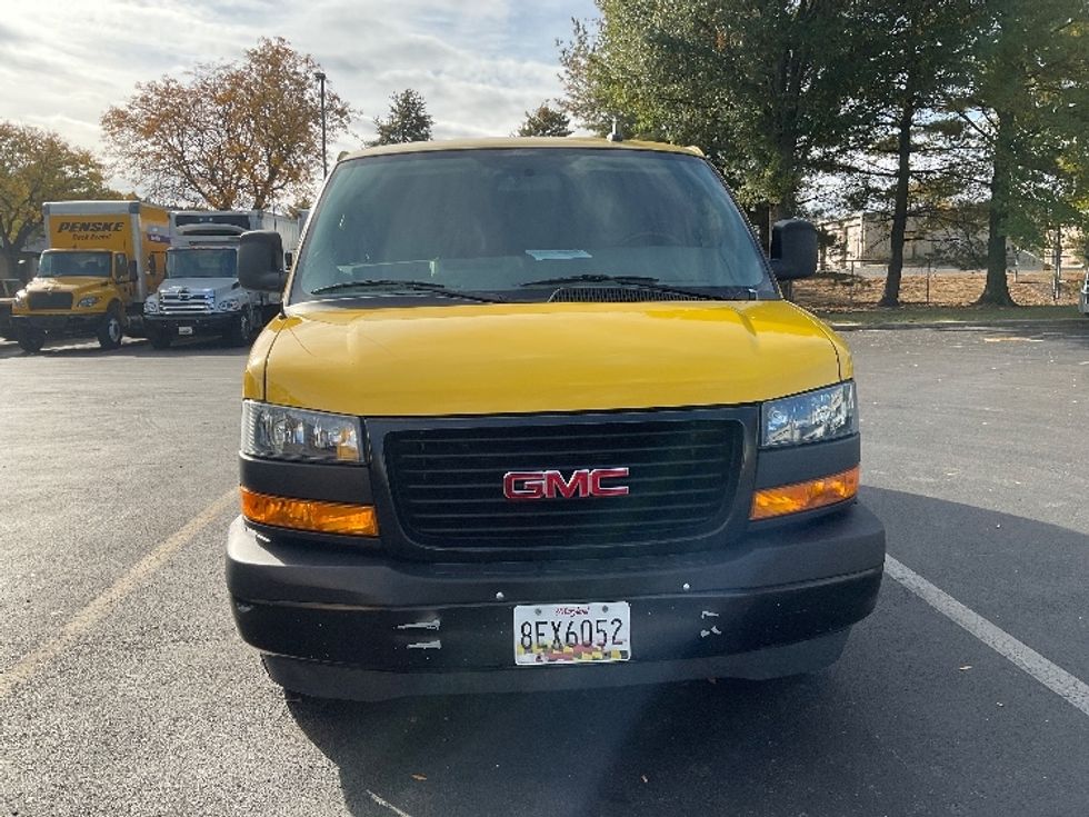 Cargo Van (Panel Van)-Light and Medium Duty Trucks-GMC-2022-Savana G23405-Capitol Heights-MD-117,360\n\t\tmiles-$ 20,500 - Image 2